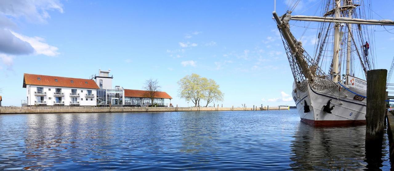 Hotel & Restaurant Utkiek Greifswald Exterior foto